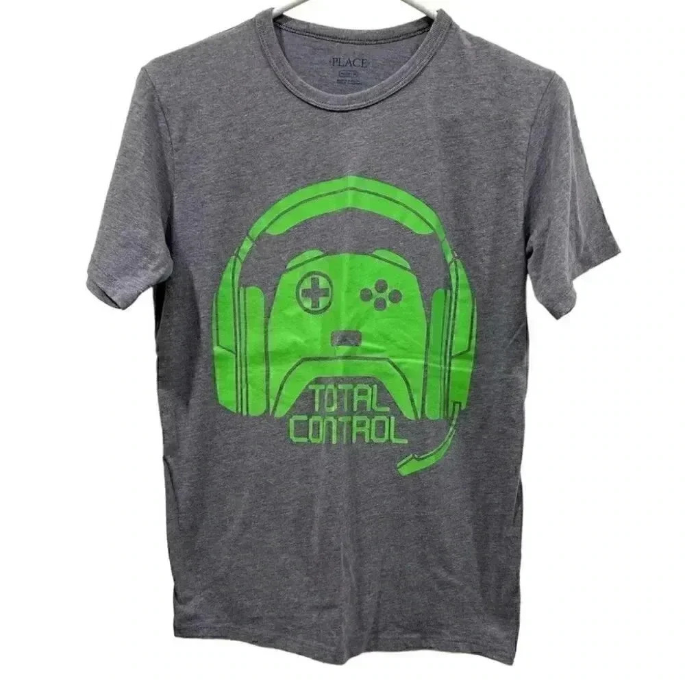 Place T-shirt